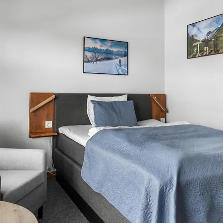 Pensionat Gjestegard As Lyngseidet