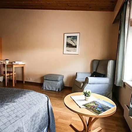 Gjestegard As Guest house Lyngseidet